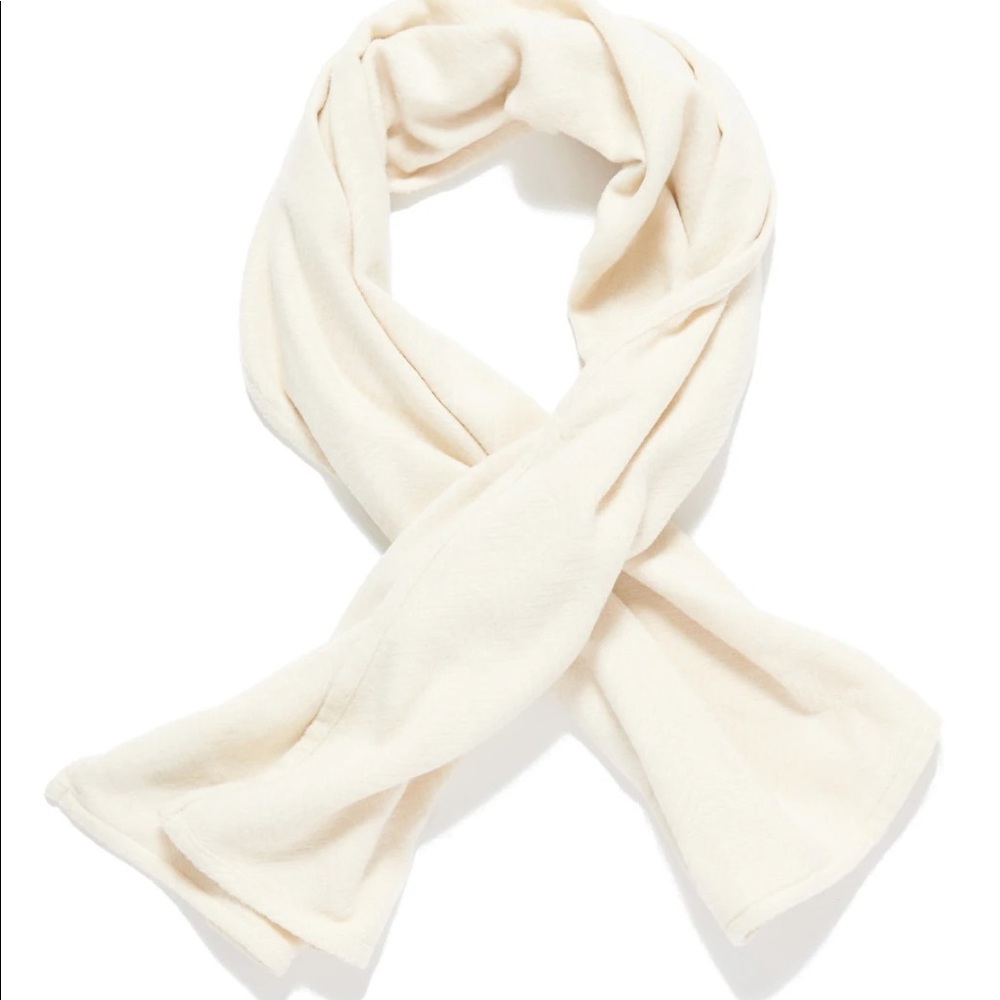 Chappy Wrap Shawl Cream NWT
